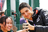 GP GRAN BRETAGNA, Esteban Ocon (FRA) Alpine F1 Team with fans.
03.07.2022. Formula 1 World Championship, Rd 10, British Grand Prix, Silverstone, England, Gara Day.
- www.xpbimages.com, EMail: requests@xpbimages.com © Copyright: Rew / XPB Images