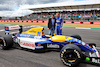 GP GRAN BRETAGNA, Sebastian Vettel (GER) Aston Martin F1 Team (Right) with Nigel Mansell (GBR) after he ran his Williams FW14B.
03.07.2022. Formula 1 World Championship, Rd 10, British Grand Prix, Silverstone, England, Gara Day.
- www.xpbimages.com, EMail: requests@xpbimages.com © Copyright: Batchelor / XPB Images