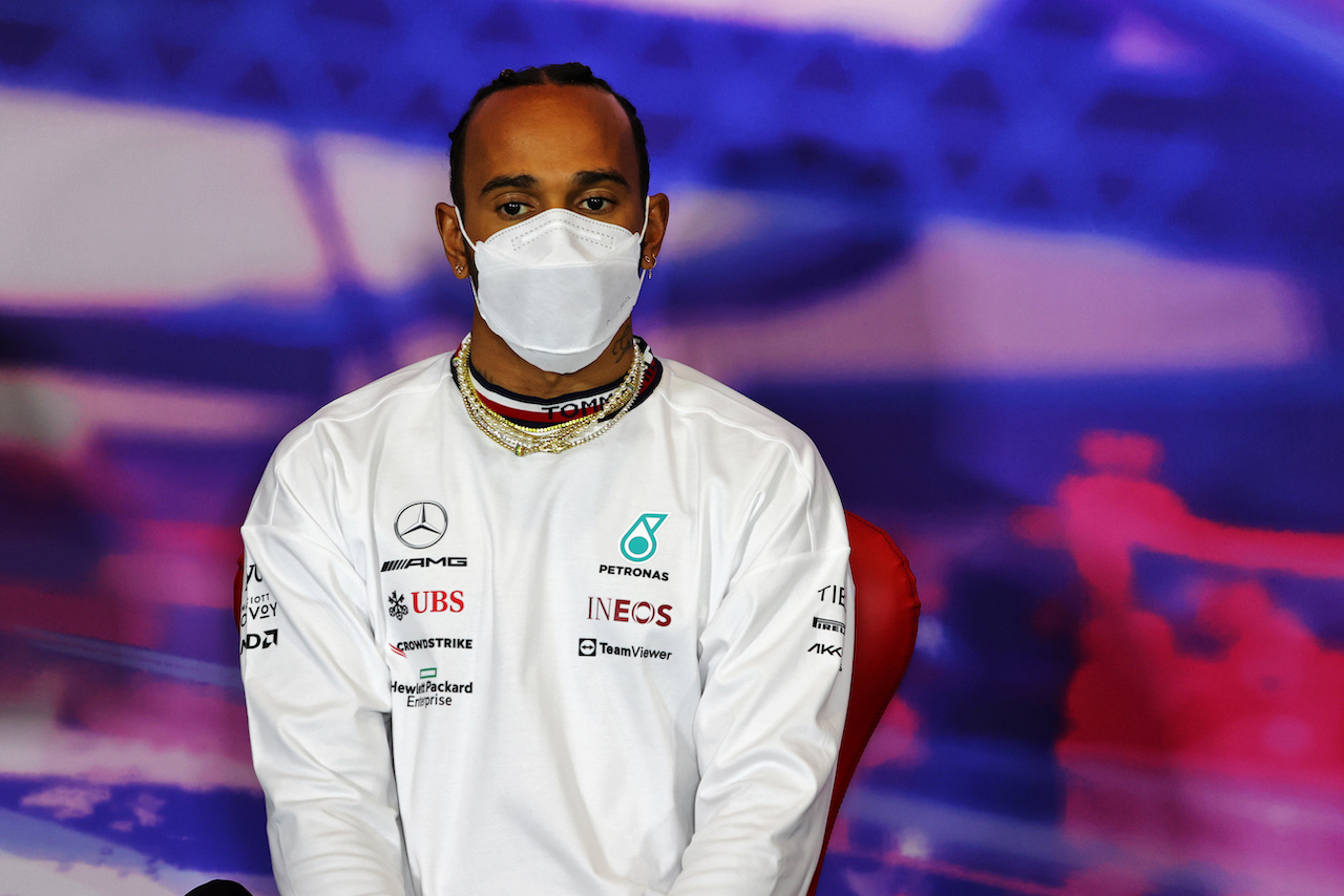 GP GRAN BRETAGNA, Lewis Hamilton (GBR) Mercedes AMG F1  in the FIA Press Conference.
30.06.2022. Formula 1 World Championship, Rd 10, British Grand Prix, Silverstone, England, Preparation Day.
- www.xpbimages.com, EMail: requests@xpbimages.com © Copyright: Moy / XPB Images