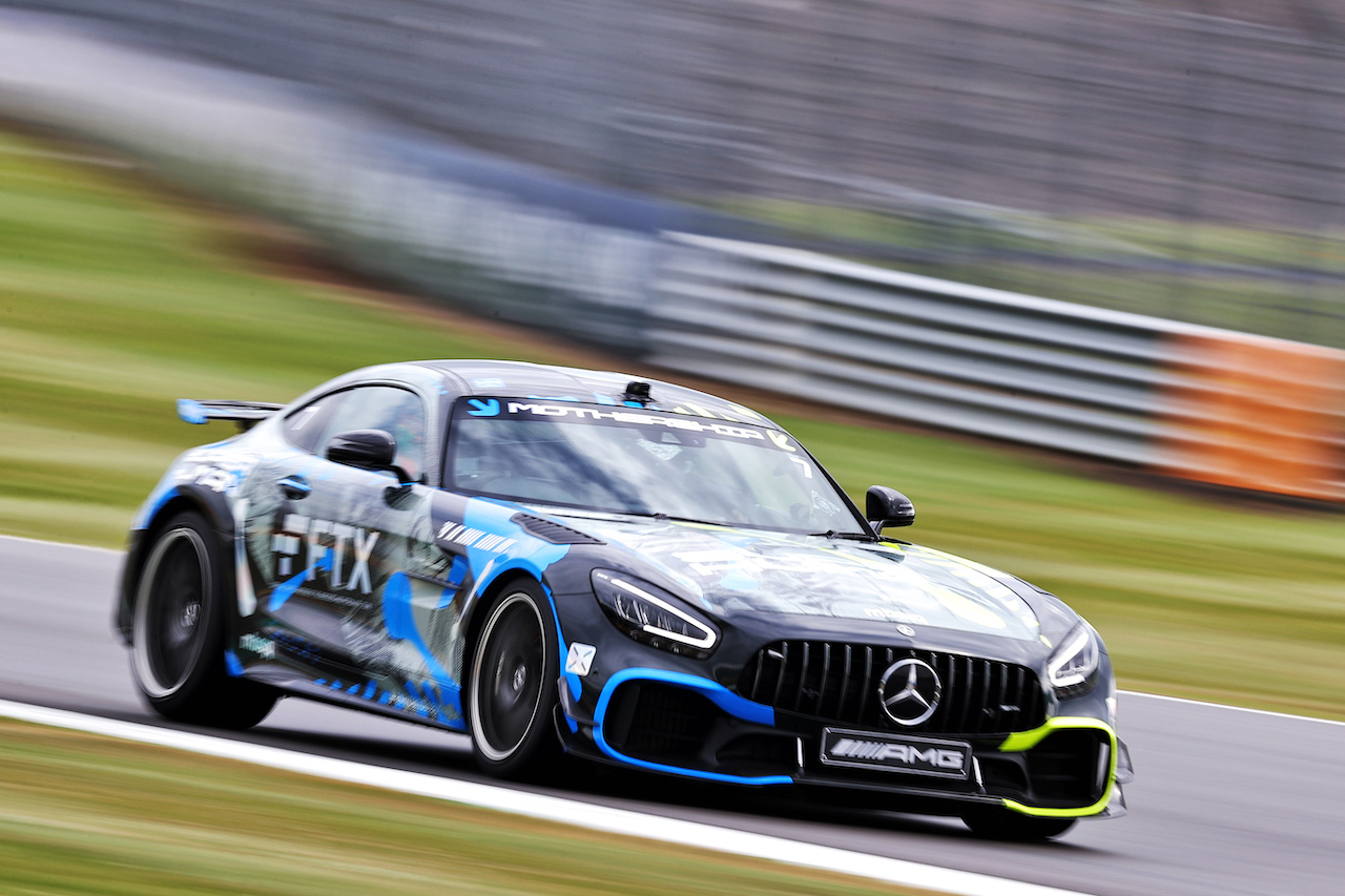 GP GRAN BRETAGNA, Mercedes AMG - Pirelli Hot Laps.
30.06.2022. Formula 1 World Championship, Rd 10, British Grand Prix, Silverstone, England, Preparation Day.
- www.xpbimages.com, EMail: requests@xpbimages.com © Copyright: Moy / XPB Images