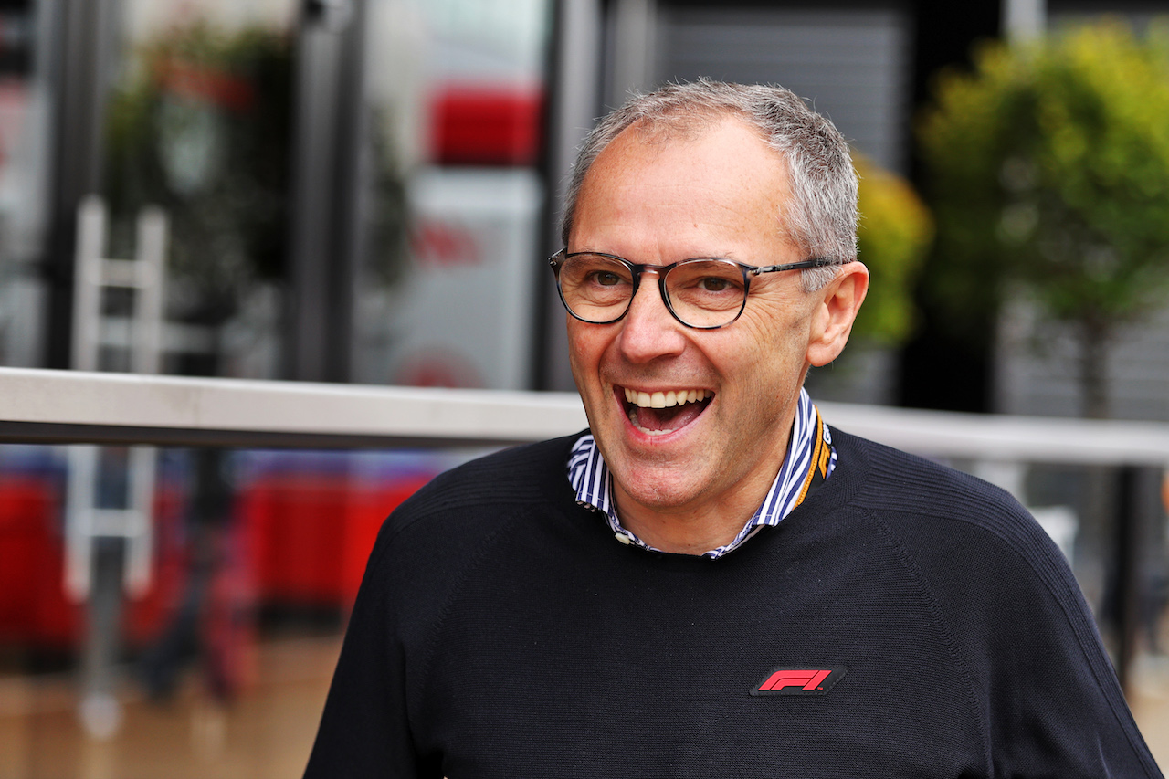 GP GRAN BRETAGNA, Stefano Domenicali (ITA) Formula One President e CEO.
30.06.2022. Formula 1 World Championship, Rd 10, British Grand Prix, Silverstone, England, Preparation Day.
- www.xpbimages.com, EMail: requests@xpbimages.com © Copyright: Moy / XPB Images