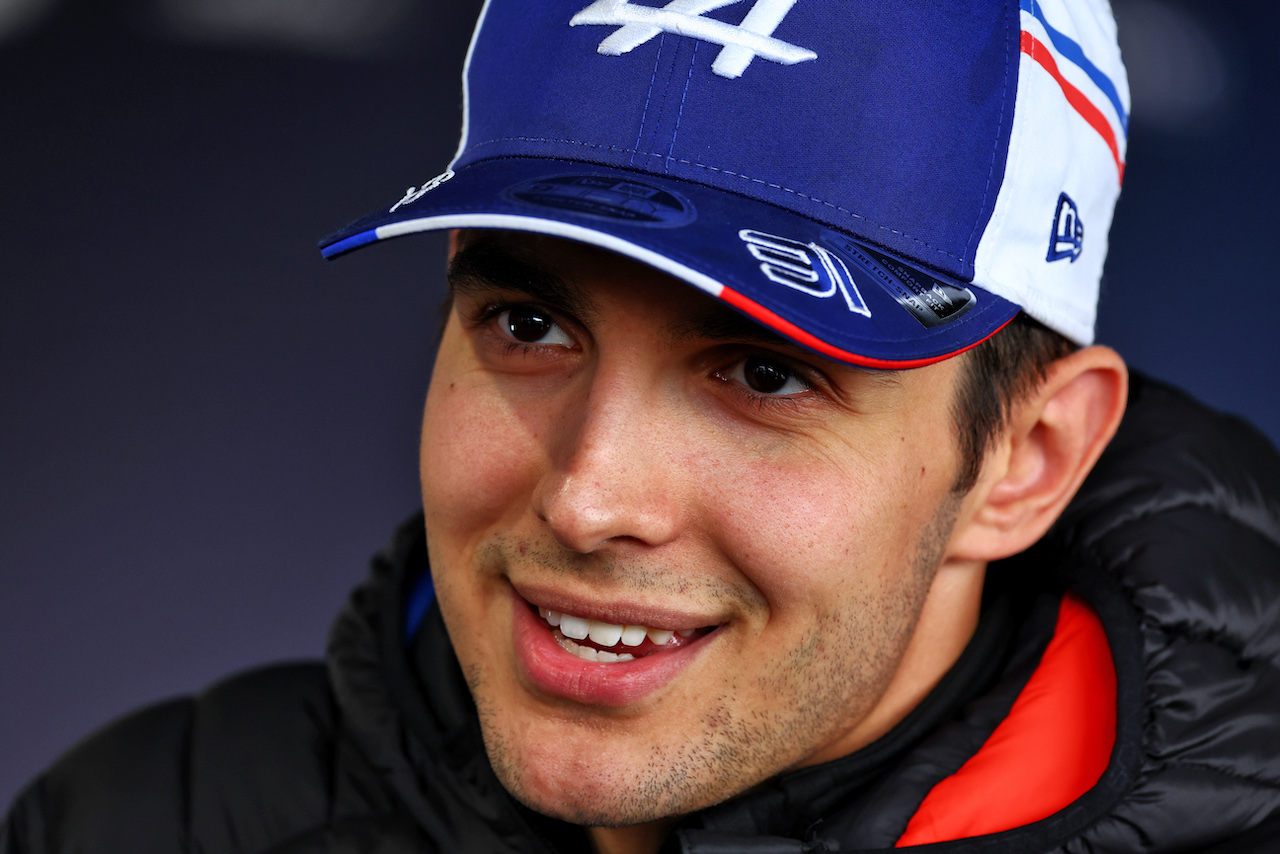 GP GRAN BRETAGNA, Esteban Ocon (FRA) Alpine F1 Team.
30.06.2022. Formula 1 World Championship, Rd 10, British Grand Prix, Silverstone, England, Preparation Day.
- www.xpbimages.com, EMail: requests@xpbimages.com © Copyright: Batchelor / XPB Images