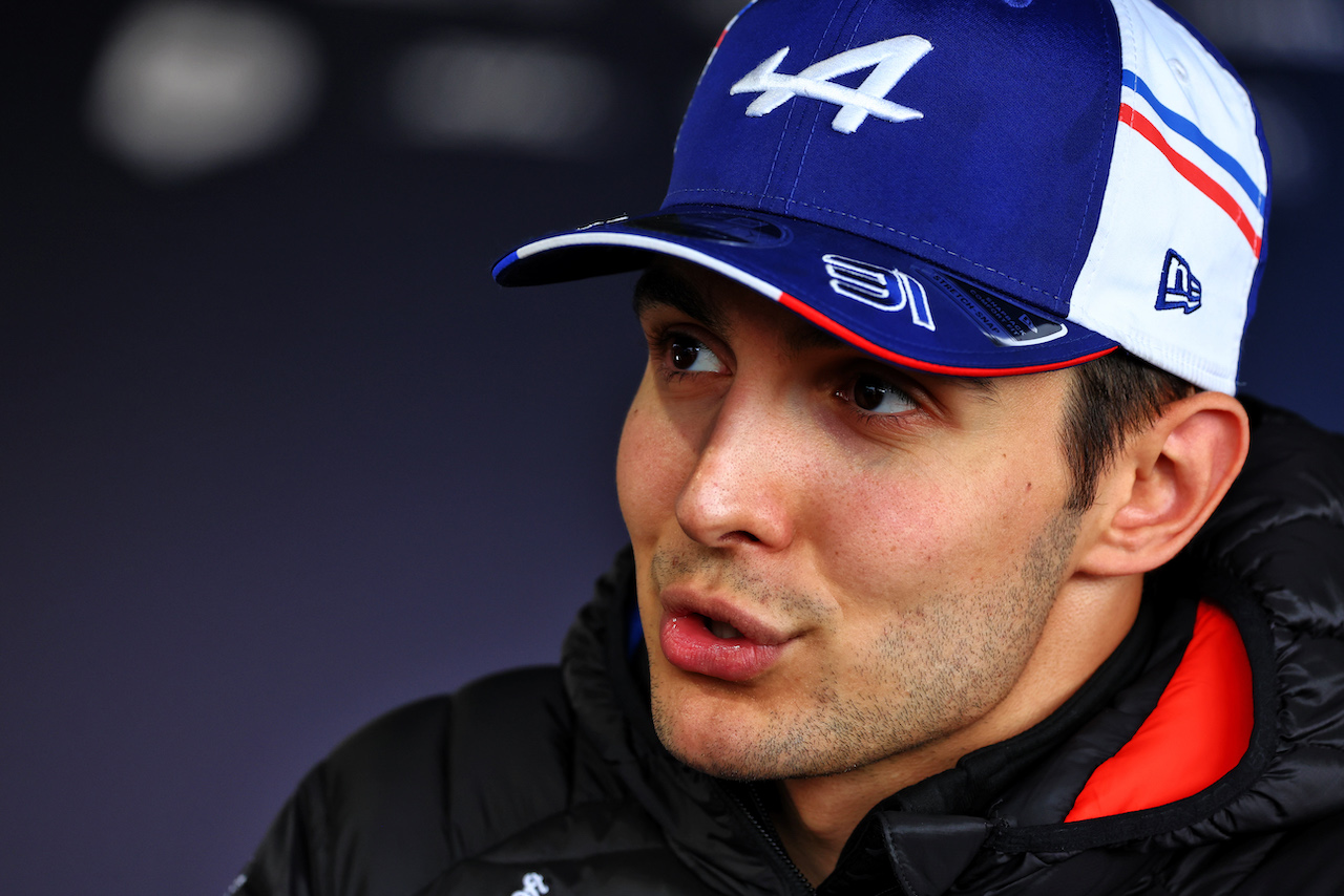 GP GRAN BRETAGNA, Esteban Ocon (FRA) Alpine F1 Team.
30.06.2022. Formula 1 World Championship, Rd 10, British Grand Prix, Silverstone, England, Preparation Day.
- www.xpbimages.com, EMail: requests@xpbimages.com © Copyright: Batchelor / XPB Images