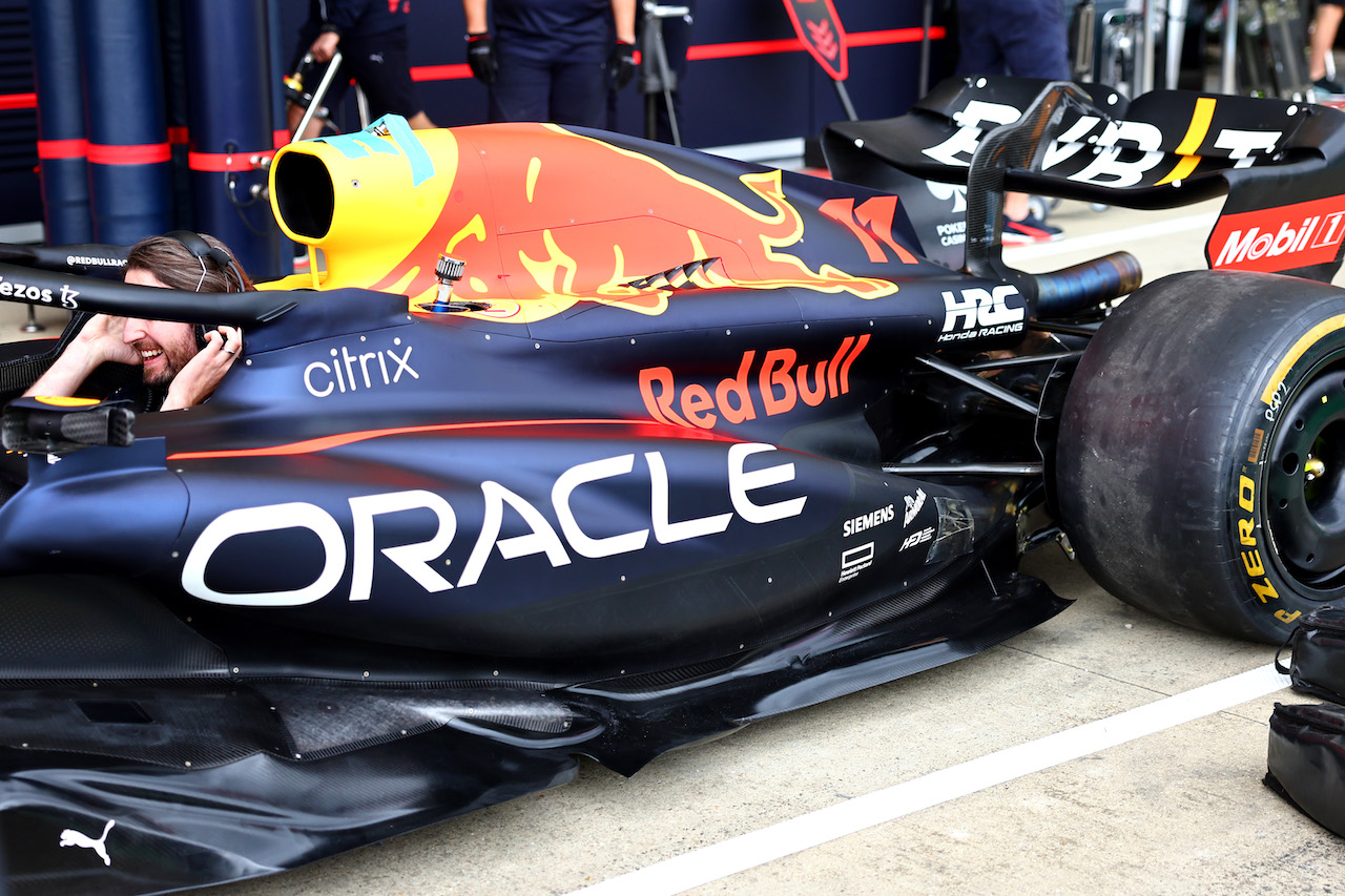 GP GRAN BRETAGNA, Red Bull Racing RB18.
30.06.2022. Formula 1 World Championship, Rd 10, British Grand Prix, Silverstone, England, Preparation Day.
- www.xpbimages.com, EMail: requests@xpbimages.com © Copyright: Batchelor / XPB Images