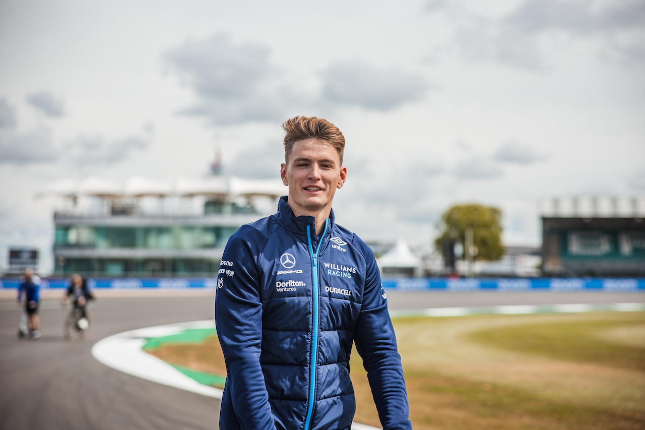 GP GRAN BRETAGNA, Logan Sargeant (USA) Williams Racing Academy Driver.
30.06.2022. Formula 1 World Championship, Rd 10, British Grand Prix, Silverstone, England, Preparation Day.
- www.xpbimages.com, EMail: requests@xpbimages.com © Copyright: Bearne / XPB Images