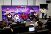 GP GRAN BRETAGNA, (L to R): Pierre Gasly (FRA) AlphaTauri; Lewis Hamilton (GBR) Mercedes AMG F1; Charles Leclerc (MON) Ferrari; Nicholas Latifi (CDN) Williams Racing; e Guanyu Zhou (CHN) Alfa Romeo F1 Team, in the FIA Press Conference.
30.06.2022. Formula 1 World Championship, Rd 10, British Grand Prix, Silverstone, England, Preparation Day.
- www.xpbimages.com, EMail: requests@xpbimages.com © Copyright: Moy / XPB Images