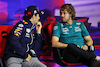 GP GRAN BRETAGNA, (L to R): Sergio Perez (MEX) Red Bull Racing e Sebastian Vettel (GER) Aston Martin F1 Team in the FIA Press Conference.
30.06.2022. Formula 1 World Championship, Rd 10, British Grand Prix, Silverstone, England, Preparation Day.
- www.xpbimages.com, EMail: requests@xpbimages.com © Copyright: Moy / XPB Images