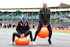 GP GRAN BRETAGNA, (L to R): Esteban Ocon (FRA) Alpine F1 Team with Damon Hill (GBR) Sky Sports Presenter.
30.06.2022. Formula 1 World Championship, Rd 10, British Grand Prix, Silverstone, England, Preparation Day.
 - www.xpbimages.com, EMail: requests@xpbimages.com © Copyright: Coates / XPB Images