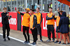 GP GRAN BRETAGNA, (L to R): Daniel Ricciardo (AUS) McLaren with team mate Lando Norris (GBR) McLaren.
30.06.2022. Formula 1 World Championship, Rd 10, British Grand Prix, Silverstone, England, Preparation Day.
 - www.xpbimages.com, EMail: requests@xpbimages.com © Copyright: Coates / XPB Images