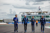 GP GRAN BRETAGNA, Nicholas Latifi (CDN) Williams Racing walks the circuit with the team.
30.06.2022. Formula 1 World Championship, Rd 10, British Grand Prix, Silverstone, England, Preparation Day.
- www.xpbimages.com, EMail: requests@xpbimages.com © Copyright: Bearne / XPB Images
