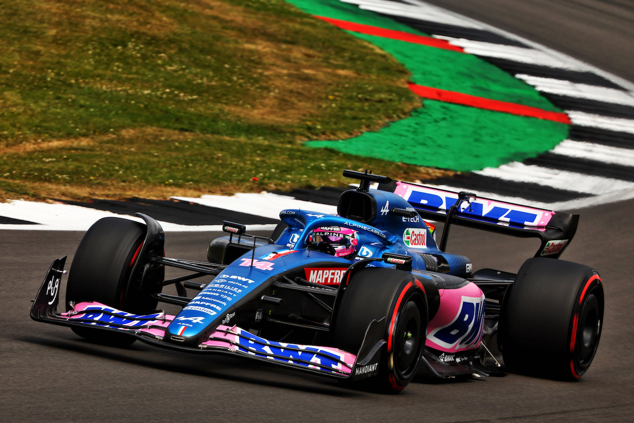GP GRAN BRETAGNA, Fernando Alonso (ESP) Alpine F1 Team A522.
02.07.2022. Formula 1 World Championship, Rd 10, British Grand Prix, Silverstone, England, Qualifiche Day.
- www.xpbimages.com, EMail: requests@xpbimages.com © Copyright: Batchelor / XPB Images