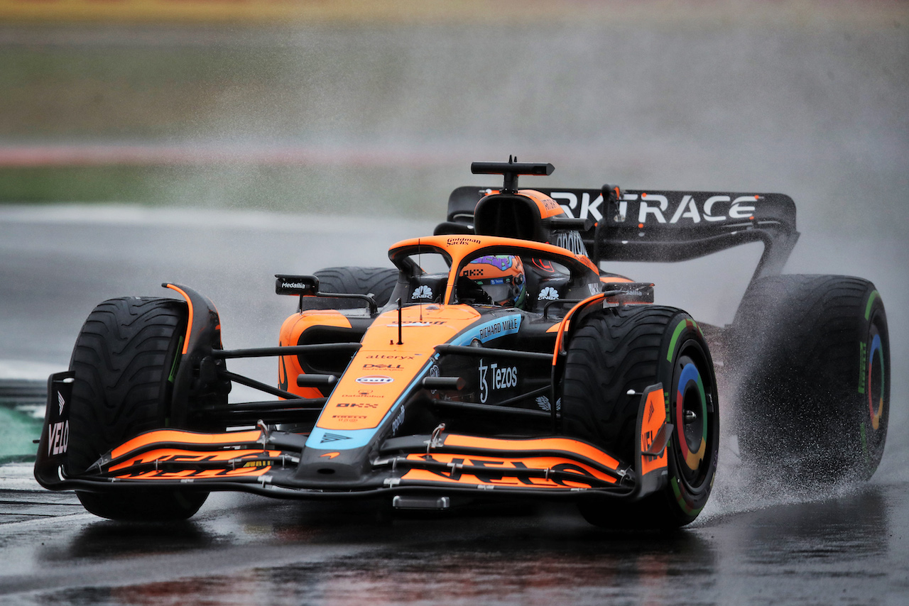 GP GRAN BRETAGNA, Daniel Ricciardo (AUS) McLaren MCL36.
02.07.2022. Formula 1 World Championship, Rd 10, British Grand Prix, Silverstone, England, Qualifiche Day.
 - www.xpbimages.com, EMail: requests@xpbimages.com © Copyright: Coates / XPB Images