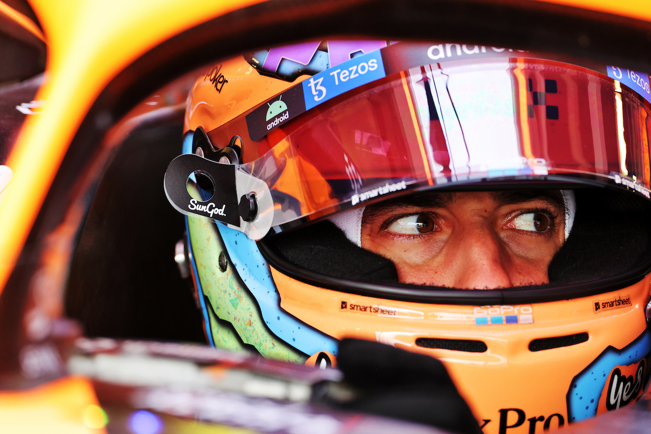 GP GRAN BRETAGNA, Daniel Ricciardo (AUS) McLaren MCL36.
02.07.2022. Formula 1 World Championship, Rd 10, British Grand Prix, Silverstone, England, Qualifiche Day.
- www.xpbimages.com, EMail: requests@xpbimages.com © Copyright: Davenport / XPB Images