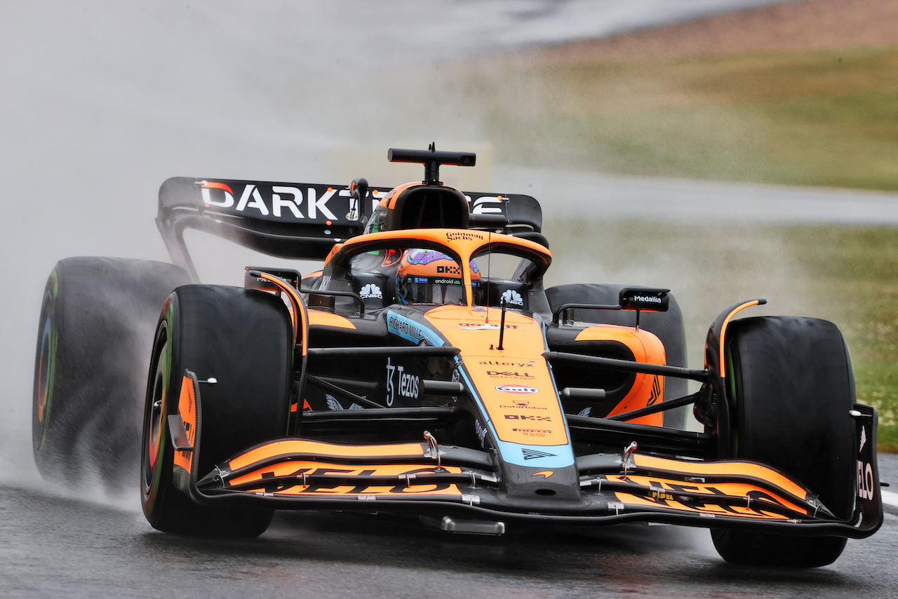 GP GRAN BRETAGNA, Daniel Ricciardo (AUS) McLaren MCL36.
02.07.2022. Formula 1 World Championship, Rd 10, British Grand Prix, Silverstone, England, Qualifiche Day.
- www.xpbimages.com, EMail: requests@xpbimages.com © Copyright: Davenport / XPB Images