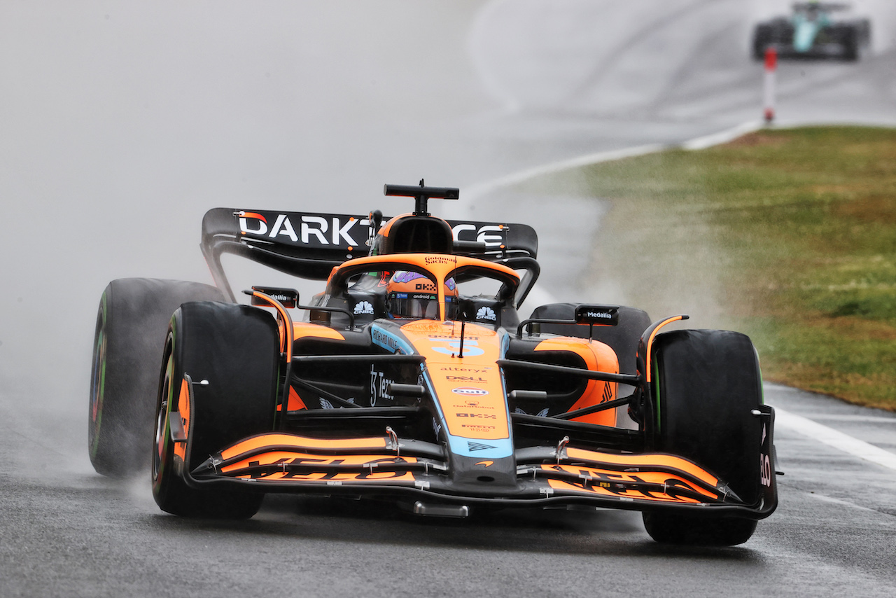 GP GRAN BRETAGNA, Daniel Ricciardo (AUS) McLaren MCL36.
02.07.2022. Formula 1 World Championship, Rd 10, British Grand Prix, Silverstone, England, Qualifiche Day.
- www.xpbimages.com, EMail: requests@xpbimages.com © Copyright: Davenport / XPB Images