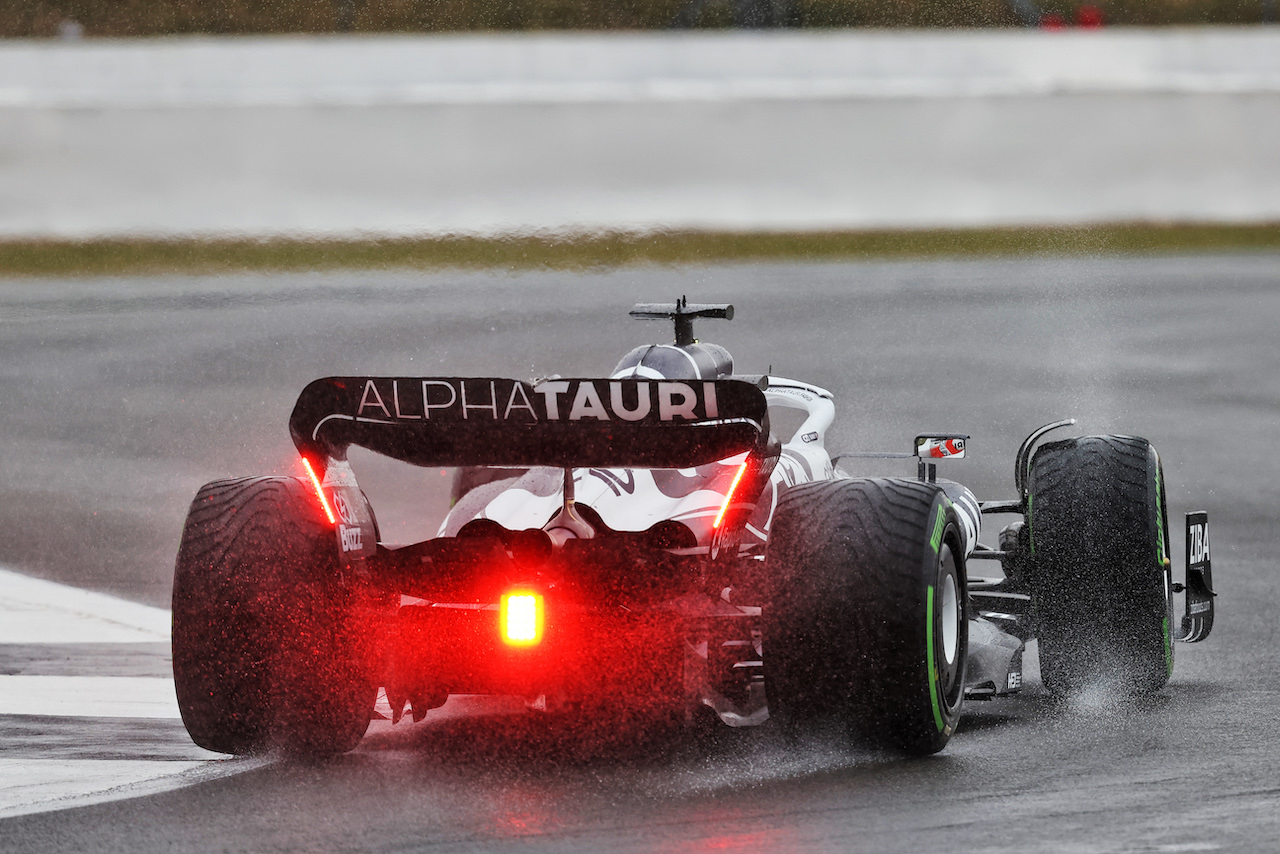 GP GRAN BRETAGNA, Pierre Gasly (FRA) AlphaTauri AT03.
02.07.2022. Formula 1 World Championship, Rd 10, British Grand Prix, Silverstone, England, Qualifiche Day.
- www.xpbimages.com, EMail: requests@xpbimages.com © Copyright: Moy / XPB Images