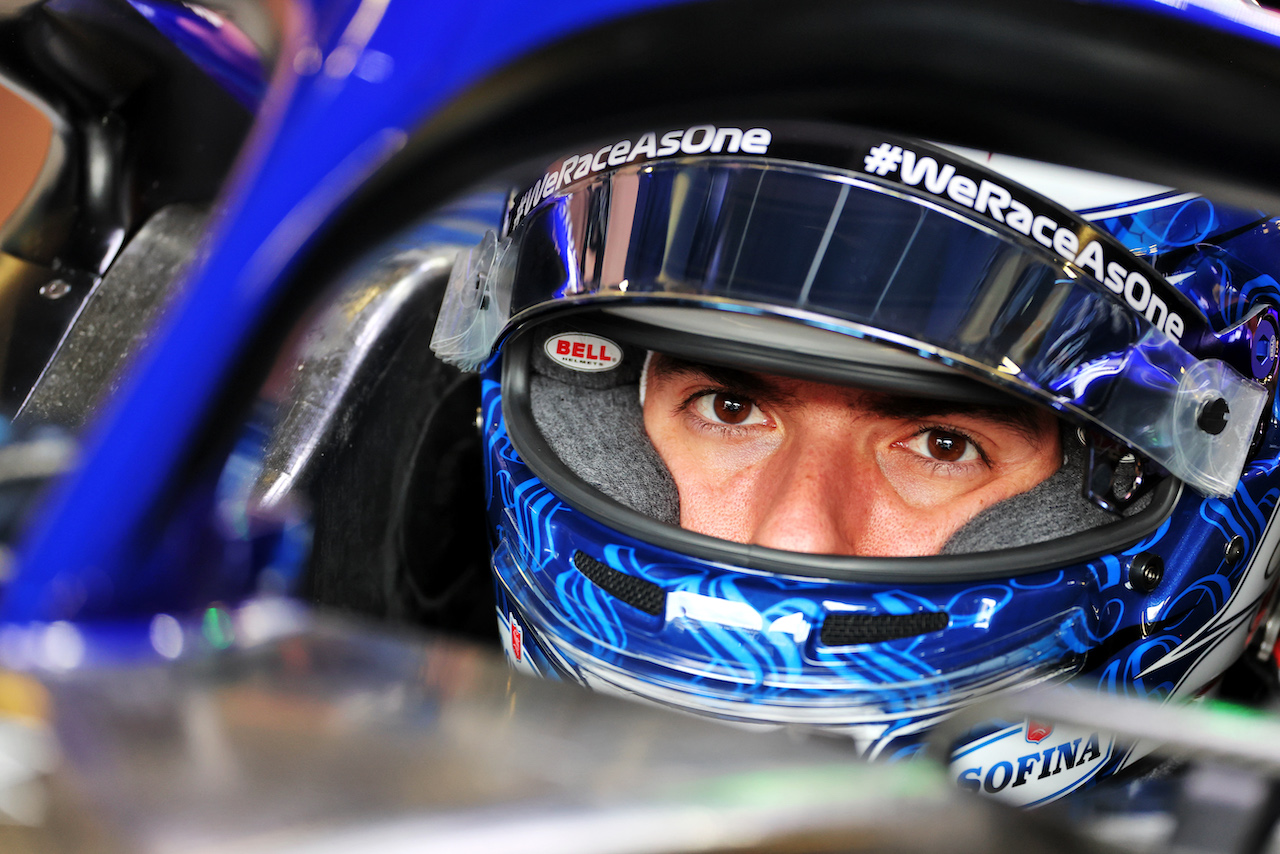 GP GRAN BRETAGNA, Nicholas Latifi (CDN) Williams Racing FW44.
02.07.2022. Formula 1 World Championship, Rd 10, British Grand Prix, Silverstone, England, Qualifiche Day.
- www.xpbimages.com, EMail: requests@xpbimages.com © Copyright: Davenport / XPB Images