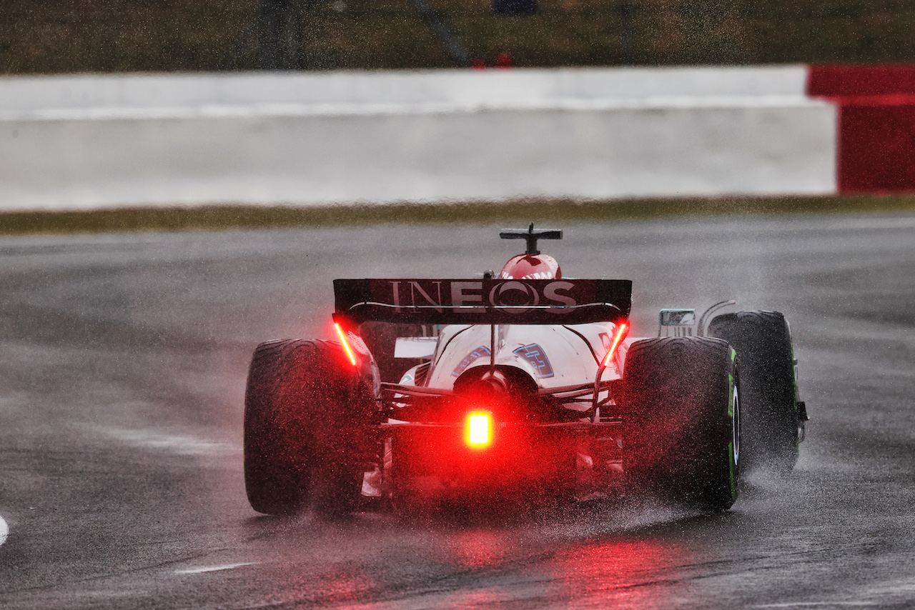 GP GRAN BRETAGNA, George Russell (GBR) Mercedes AMG F1 W13.
02.07.2022. Formula 1 World Championship, Rd 10, British Grand Prix, Silverstone, England, Qualifiche Day.
- www.xpbimages.com, EMail: requests@xpbimages.com © Copyright: Moy / XPB Images