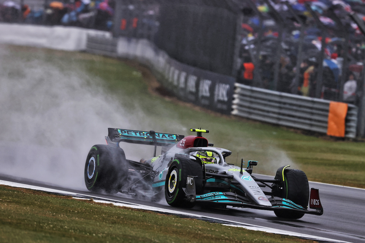GP GRAN BRETAGNA, Lewis Hamilton (GBR) Mercedes AMG F1 W13.
02.07.2022. Formula 1 World Championship, Rd 10, British Grand Prix, Silverstone, England, Qualifiche Day.
- www.xpbimages.com, EMail: requests@xpbimages.com © Copyright: Moy / XPB Images