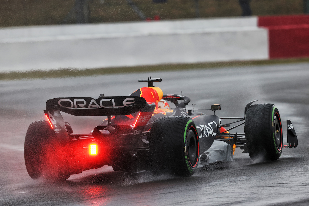 GP GRAN BRETAGNA, Max Verstappen (NLD) Red Bull Racing RB18.
02.07.2022. Formula 1 World Championship, Rd 10, British Grand Prix, Silverstone, England, Qualifiche Day.
- www.xpbimages.com, EMail: requests@xpbimages.com © Copyright: Moy / XPB Images