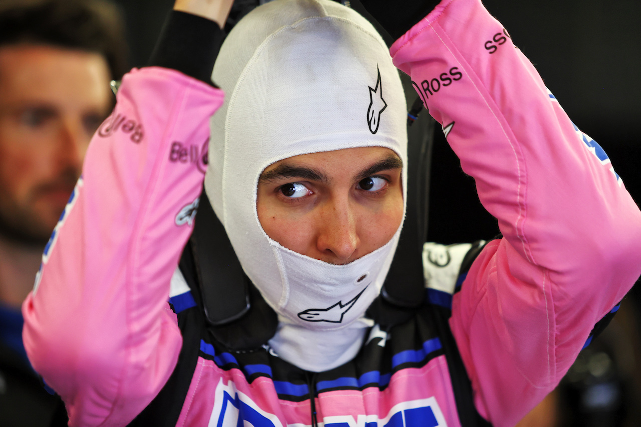 GP GRAN BRETAGNA, Esteban Ocon (FRA) Alpine F1 Team.
02.07.2022. Formula 1 World Championship, Rd 10, British Grand Prix, Silverstone, England, Qualifiche Day.
- www.xpbimages.com, EMail: requests@xpbimages.com © Copyright: Moy / XPB Images