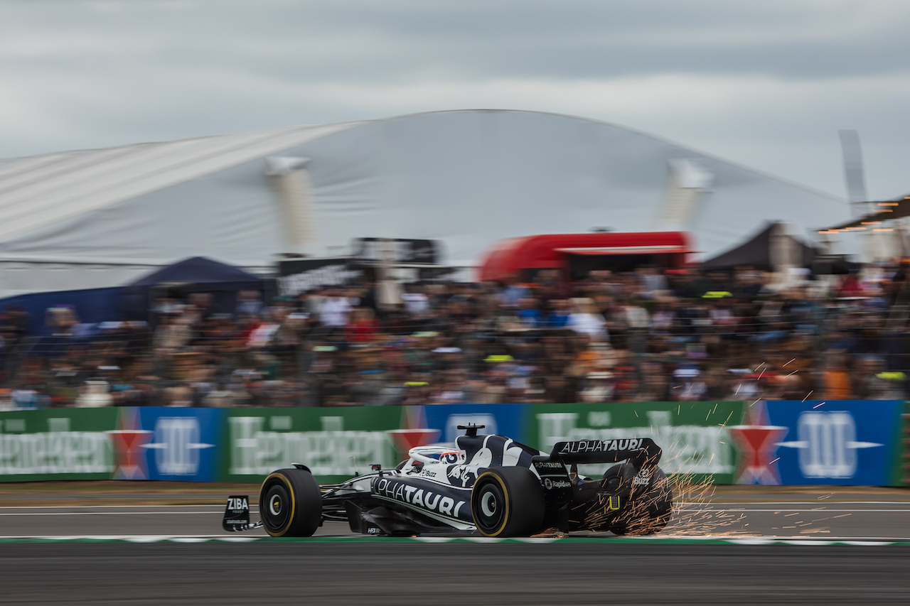 GP GRAN BRETAGNA, Pierre Gasly (FRA) AlphaTauri AT03.
02.07.2022. Formula 1 World Championship, Rd 10, British Grand Prix, Silverstone, England, Qualifiche Day.
- www.xpbimages.com, EMail: requests@xpbimages.com © Copyright: Bearne / XPB Images