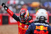 GP GRAN BRETAGNA, Carlos Sainz Jr (ESP) Ferrari celebrates his pole position in qualifying parc ferme.
02.07.2022. Formula 1 World Championship, Rd 10, British Grand Prix, Silverstone, England, Qualifiche Day.
- www.xpbimages.com, EMail: requests@xpbimages.com © Copyright: Moy / XPB Images
