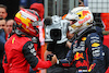 GP GRAN BRETAGNA, (L to R): Carlos Sainz Jr (ESP) Ferrari celebrates his pole position with second placed Max Verstappen (NLD) Red Bull Racing in qualifying parc ferme.
02.07.2022. Formula 1 World Championship, Rd 10, British Grand Prix, Silverstone, England, Qualifiche Day.
 - www.xpbimages.com, EMail: requests@xpbimages.com © Copyright: Coates / XPB Images