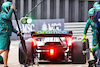 GP GRAN BRETAGNA, Lance Stroll (CDN) Aston Martin F1 Team AMR22 practices a pit stop.
02.07.2022. Formula 1 World Championship, Rd 10, British Grand Prix, Silverstone, England, Qualifiche Day.
- www.xpbimages.com, EMail: requests@xpbimages.com © Copyright: Davenport / XPB Images