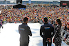 GP GRAN BRETAGNA, (L to R): Alexander Albon (THA) Williams Racing with Nicholas Latifi (CDN) Williams Racing e Laura Winter (GBR) F1 Presenter on the FanZone stage. 
02.07.2022. Formula 1 World Championship, Rd 10, British Grand Prix, Silverstone, England, Qualifiche Day.
- www.xpbimages.com, EMail: requests@xpbimages.com © Copyright: Rew / XPB Images