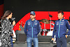 GP GRAN BRETAGNA, (L to R): Laura Winter (GBR) F1 Presenter with Nicholas Latifi (CDN) Williams Racing e  Alexander Albon (THA) Williams Racing on the FanZone stage. 
02.07.2022. Formula 1 World Championship, Rd 10, British Grand Prix, Silverstone, England, Qualifiche Day.
- www.xpbimages.com, EMail: requests@xpbimages.com © Copyright: Rew / XPB Images