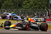 GP GRAN BRETAGNA, Sergio Perez (MEX) Red Bull Racing RB18.
02.07.2022. Formula 1 World Championship, Rd 10, British Grand Prix, Silverstone, England, Qualifiche Day.
- www.xpbimages.com, EMail: requests@xpbimages.com © Copyright: Batchelor / XPB Images