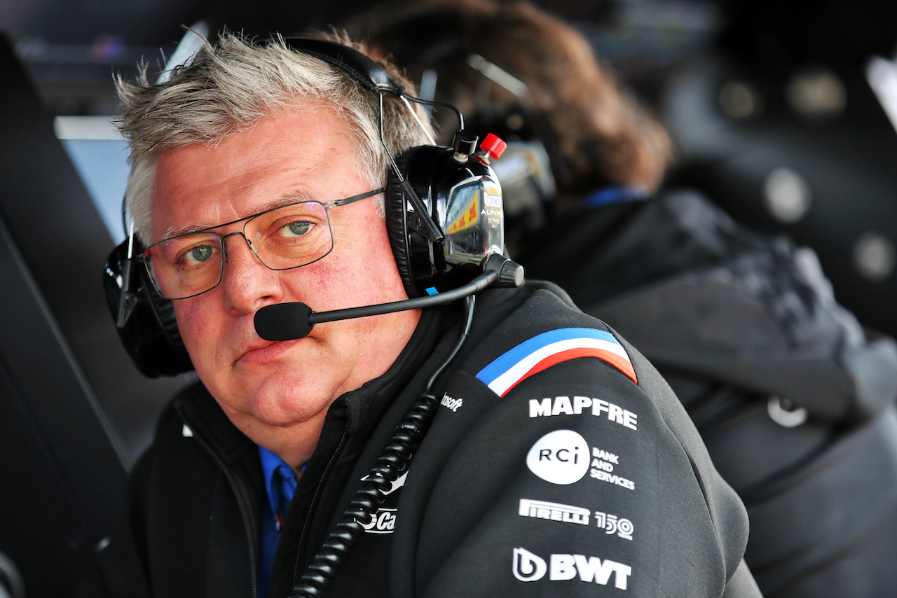 GP GRAN BRETAGNA, Otmar Szafnauer (USA) Alpine F1 Team, Team Principal.
01.07.2022. Formula 1 World Championship, Rd 10, British Grand Prix, Silverstone, England, Practice Day.
 - www.xpbimages.com, EMail: requests@xpbimages.com © Copyright: Coates / XPB Images