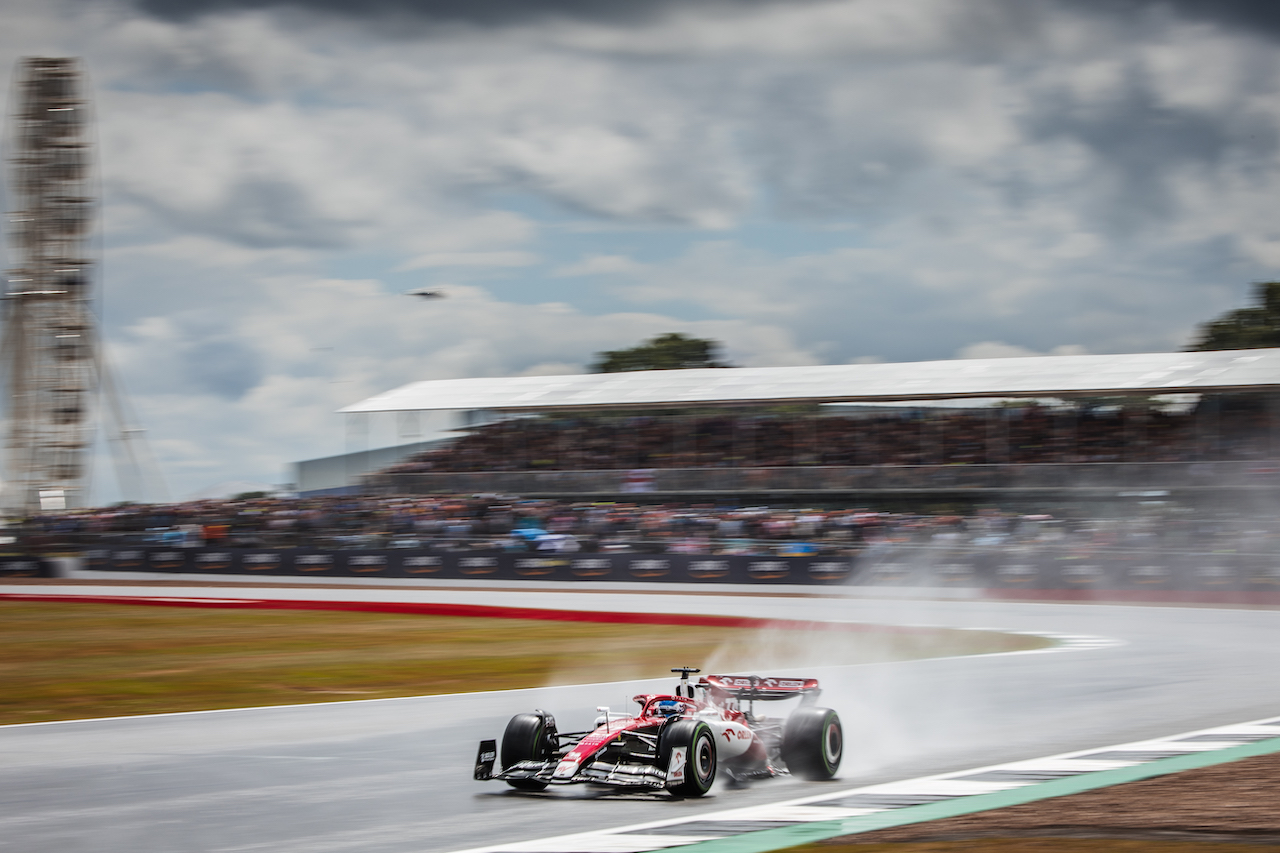 GP GRAN BRETAGNA, Valtteri Bottas (FIN) Alfa Romeo F1 Team C42.
01.07.2022. Formula 1 World Championship, Rd 10, British Grand Prix, Silverstone, England, Practice Day.
- www.xpbimages.com, EMail: requests@xpbimages.com © Copyright: Bearne / XPB Images