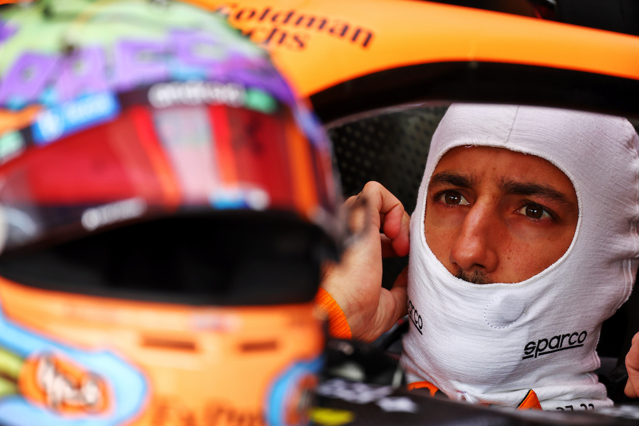 GP GRAN BRETAGNA, Daniel Ricciardo (AUS) McLaren MCL36.
01.07.2022. Formula 1 World Championship, Rd 10, British Grand Prix, Silverstone, England, Practice Day.
- www.xpbimages.com, EMail: requests@xpbimages.com © Copyright: Batchelor / XPB Images