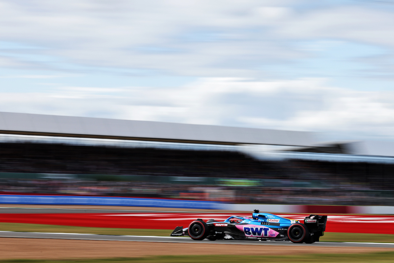 GP GRAN BRETAGNA, Fernando Alonso (ESP) Alpine F1 Team A522.
01.07.2022. Formula 1 World Championship, Rd 10, British Grand Prix, Silverstone, England, Practice Day.
- www.xpbimages.com, EMail: requests@xpbimages.com © Copyright: Bearne / XPB Images