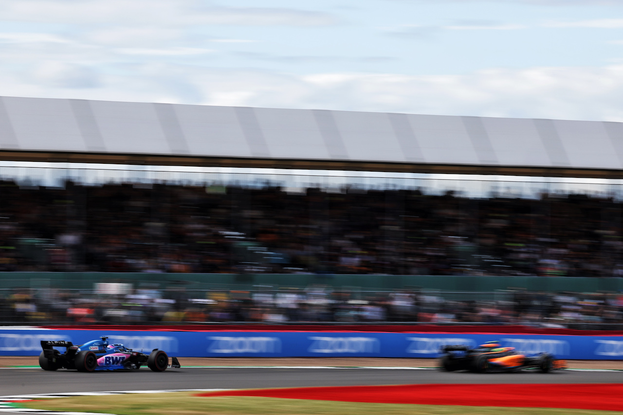 GP GRAN BRETAGNA, Fernando Alonso (ESP) Alpine F1 Team A522.
01.07.2022. Formula 1 World Championship, Rd 10, British Grand Prix, Silverstone, England, Practice Day.
- www.xpbimages.com, EMail: requests@xpbimages.com © Copyright: Bearne / XPB Images