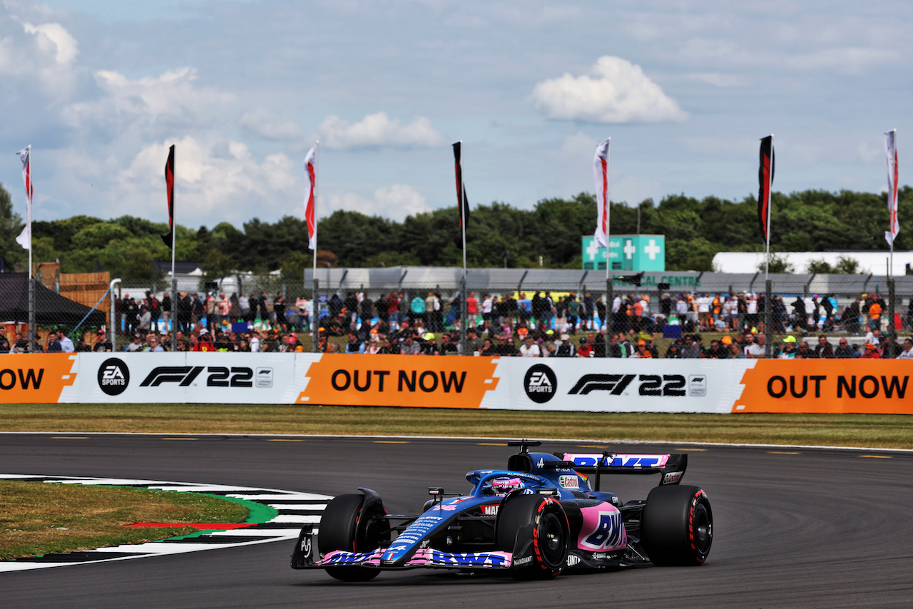 GP GRAN BRETAGNA, Fernando Alonso (ESP) Alpine F1 Team A522.
01.07.2022. Formula 1 World Championship, Rd 10, British Grand Prix, Silverstone, England, Practice Day.
- www.xpbimages.com, EMail: requests@xpbimages.com © Copyright: Bearne / XPB Images