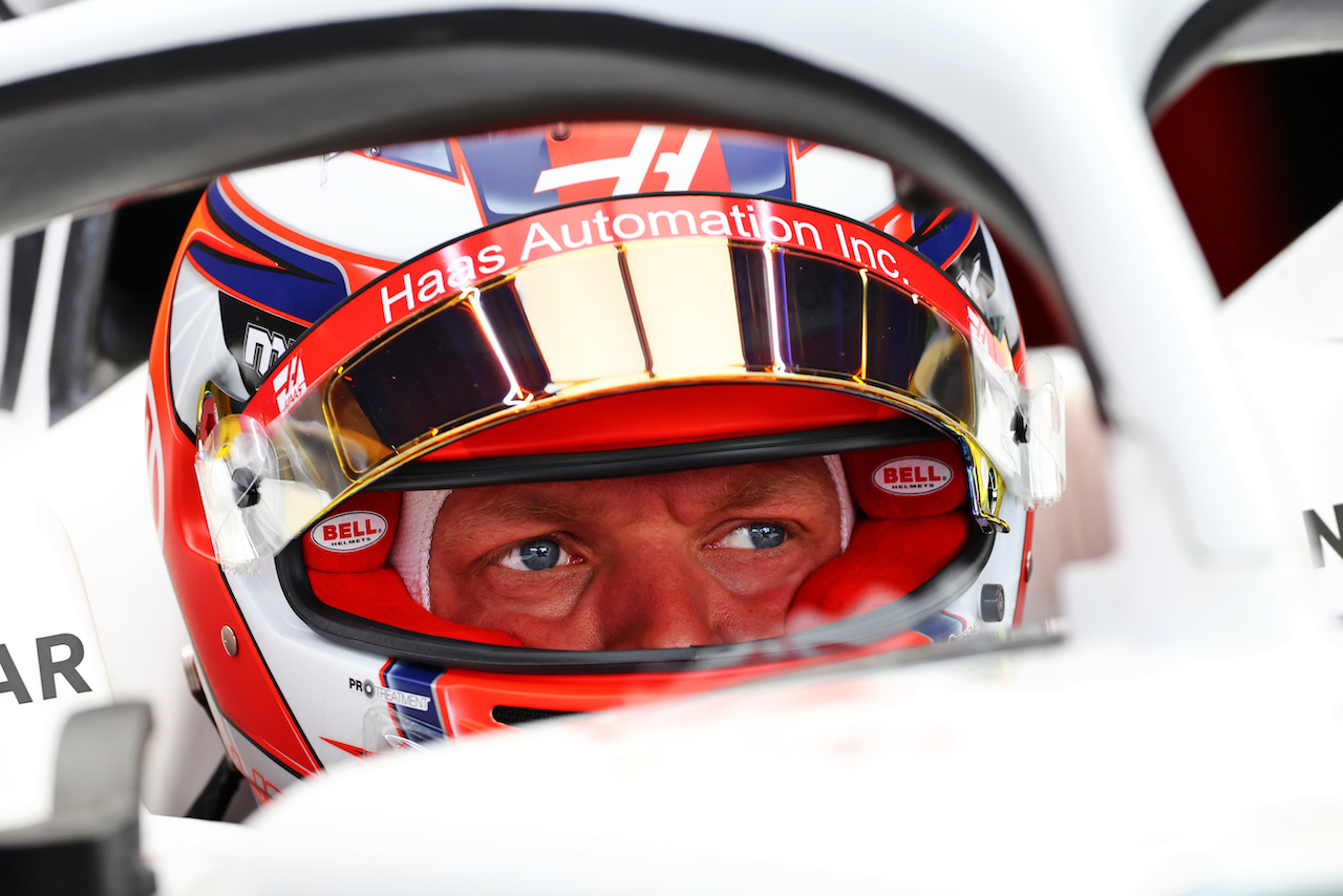 GP GRAN BRETAGNA, Kevin Magnussen (DEN) Haas VF-22.
01.07.2022. Formula 1 World Championship, Rd 10, British Grand Prix, Silverstone, England, Practice Day.
- www.xpbimages.com, EMail: requests@xpbimages.com © Copyright: Batchelor / XPB Images