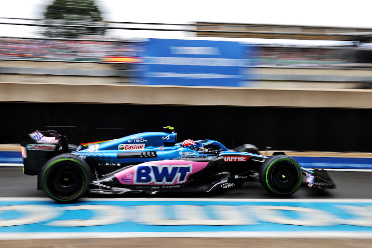 GP GRAN BRETAGNA, Esteban Ocon (FRA) Alpine F1 Team A522.
01.07.2022. Formula 1 World Championship, Rd 10, British Grand Prix, Silverstone, England, Practice Day.
- www.xpbimages.com, EMail: requests@xpbimages.com © Copyright: Moy / XPB Images