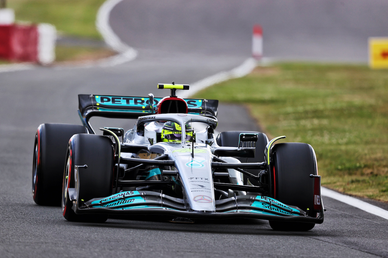 GP GRAN BRETAGNA, Lewis Hamilton (GBR) Mercedes AMG F1 W13.
01.07.2022. Formula 1 World Championship, Rd 10, British Grand Prix, Silverstone, England, Practice Day.
- www.xpbimages.com, EMail: requests@xpbimages.com © Copyright: Moy / XPB Images