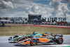 GP GRAN BRETAGNA, Lando Norris (GBR) McLaren MCL36 e Lance Stroll (CDN) Aston Martin F1 Team AMR22.
01.07.2022. Formula 1 World Championship, Rd 10, British Grand Prix, Silverstone, England, Practice Day.
- www.xpbimages.com, EMail: requests@xpbimages.com © Copyright: Bearne / XPB Images