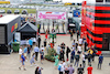 GP GRAN BRETAGNA, Circuit Atmosfera - the paddock.
01.07.2022. Formula 1 World Championship, Rd 10, British Grand Prix, Silverstone, England, Practice Day.
- www.xpbimages.com, EMail: requests@xpbimages.com © Copyright: Moy / XPB Images