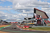 GP GRAN BRETAGNA, Max Verstappen (NLD) Red Bull Racing RB18.
01.07.2022. Formula 1 World Championship, Rd 10, British Grand Prix, Silverstone, England, Practice Day.
- www.xpbimages.com, EMail: requests@xpbimages.com © Copyright: Moy / XPB Images