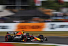 GP GRAN BRETAGNA, Max Verstappen (NLD) Red Bull Racing RB18.
01.07.2022. Formula 1 World Championship, Rd 10, British Grand Prix, Silverstone, England, Practice Day.
- www.xpbimages.com, EMail: requests@xpbimages.com © Copyright: Bearne / XPB Images
