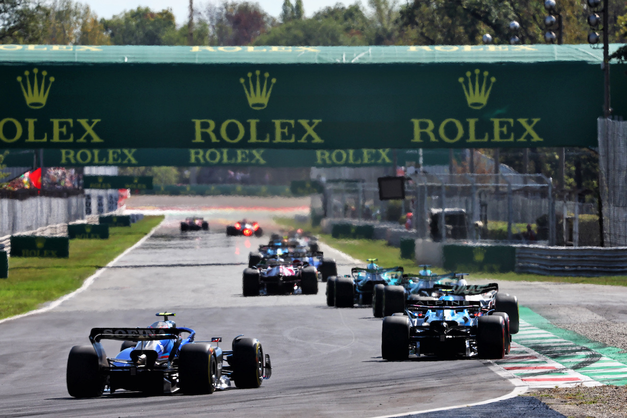 GP ITALIA, Nicholas Latifi (CDN) Williams Racing FW44.
11.09.2022. Formula 1 World Championship, Rd 16, Italian Grand Prix, Monza, Italy, Gara Day.
- www.xpbimages.com, EMail: requests@xpbimages.com © Copyright: Charniaux / XPB Images