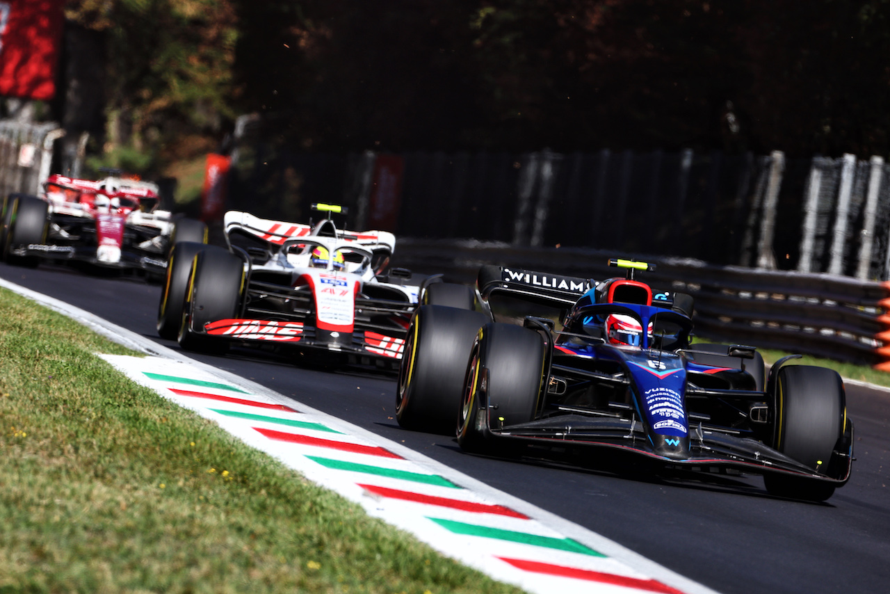 GP ITALIA, Nicholas Latifi (CDN) Williams Racing FW44.
11.09.2022. Formula 1 World Championship, Rd 16, Italian Grand Prix, Monza, Italy, Gara Day.
- www.xpbimages.com, EMail: requests@xpbimages.com © Copyright: Charniaux / XPB Images