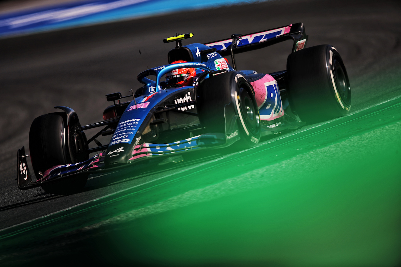GP ITALIA, Esteban Ocon (FRA) Alpine F1 Team A522.
11.09.2022. Formula 1 World Championship, Rd 16, Italian Grand Prix, Monza, Italy, Gara Day.
 - www.xpbimages.com, EMail: requests@xpbimages.com © Copyright: Coates / XPB Images