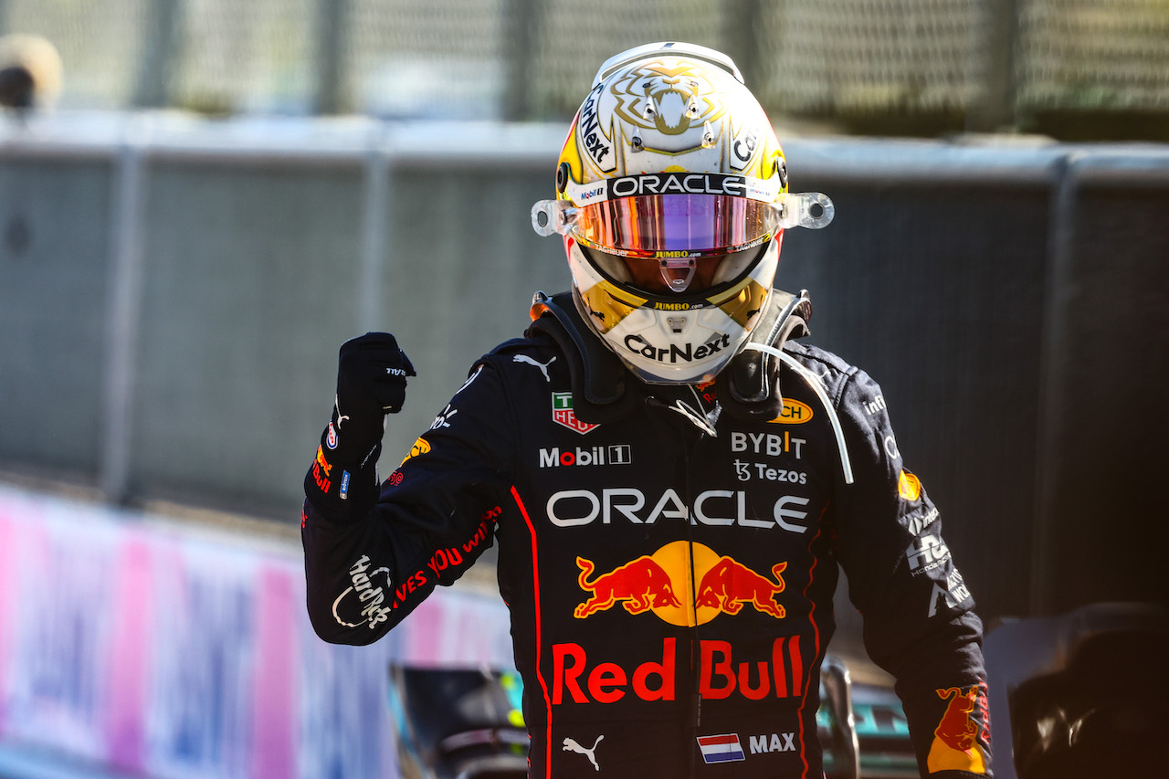 GP ITALIA, Max Verstappen (NLD), Red Bull Racing 
11.09.2022. Formula 1 World Championship, Rd 16, Italian Grand Prix, Monza, Italy, Gara Day.
- www.xpbimages.com, EMail: requests@xpbimages.com ¬© Copyright: Charniaux / XPB Images
