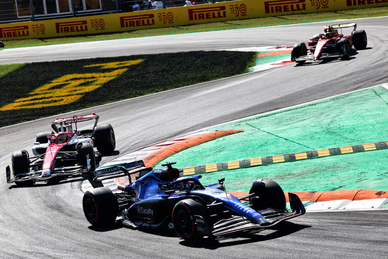 GP ITALIA, Alexander Albon (THA) Williams Racing FW44.
11.09.2022. Formula 1 World Championship, Rd 16, Italian Grand Prix, Monza, Italy, Gara Day.
- www.xpbimages.com, EMail: requests@xpbimages.com © Copyright: Batchelor / XPB Images